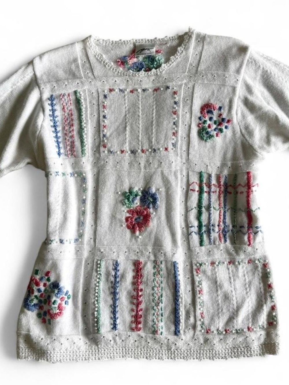 Vintage GW ivory short sleeve floral embroidered sweater - grandma cottagecore